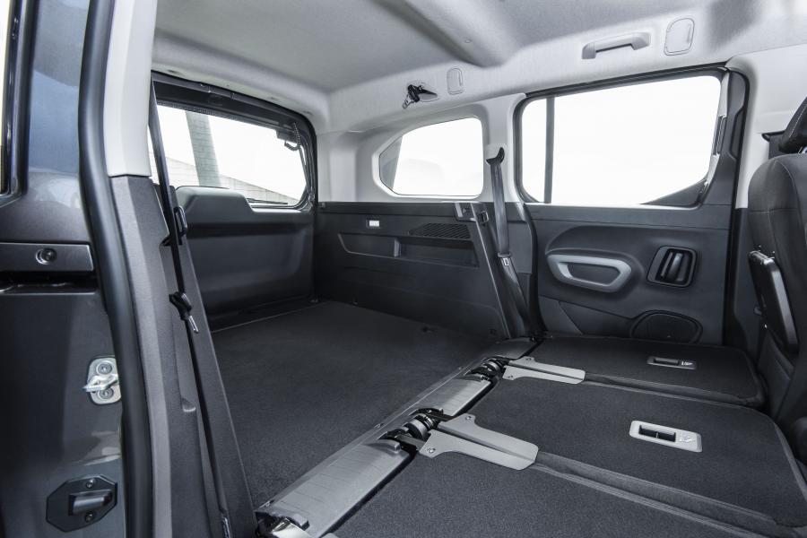 Багажник Toyota ProAce City Verso Long 2019 года  (EU) (фото 32 из 34)